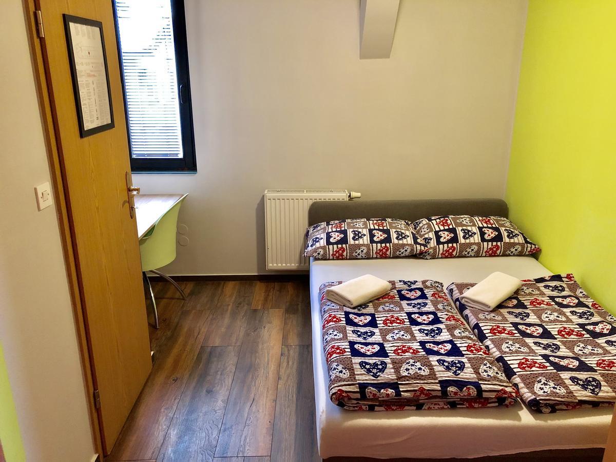 Aladin Hostel 류블랴나 외부 사진